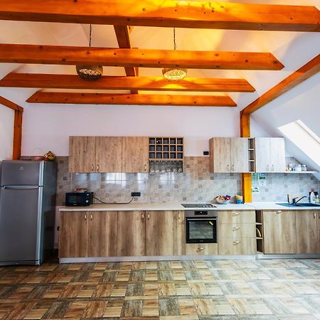 Casa Diana Rasnovヴィラ エクステリア 写真